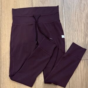 Vuori Eggplant Daily Leggings